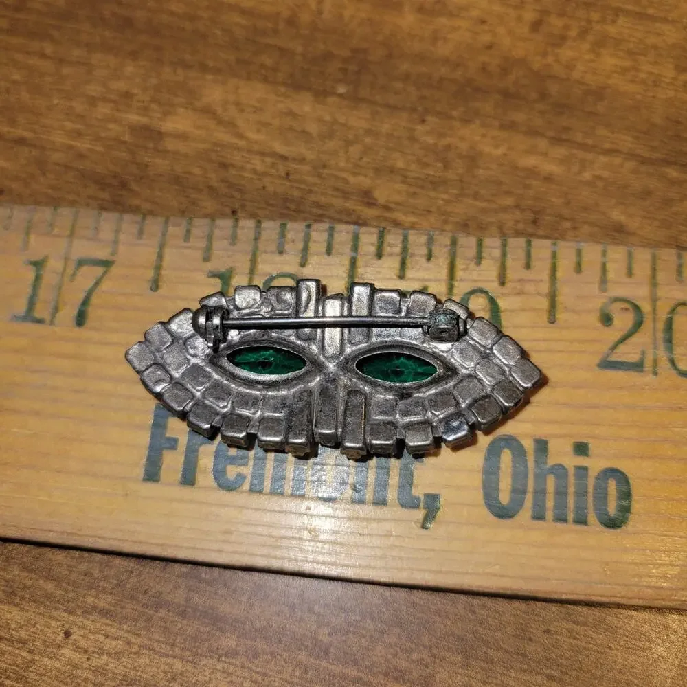 Vintage Emerald‎ Green Rhinestone Brooch Pin – Silver Tone Navette & Baguette...